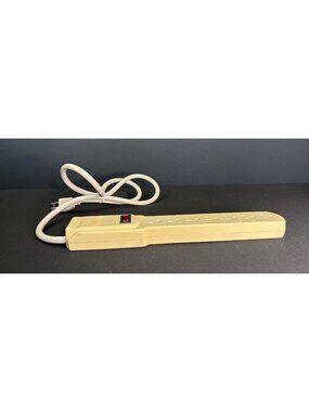 6-Outlet Woods Power Strip With Surge Protection & Reset Button 125V 15A 1875W
